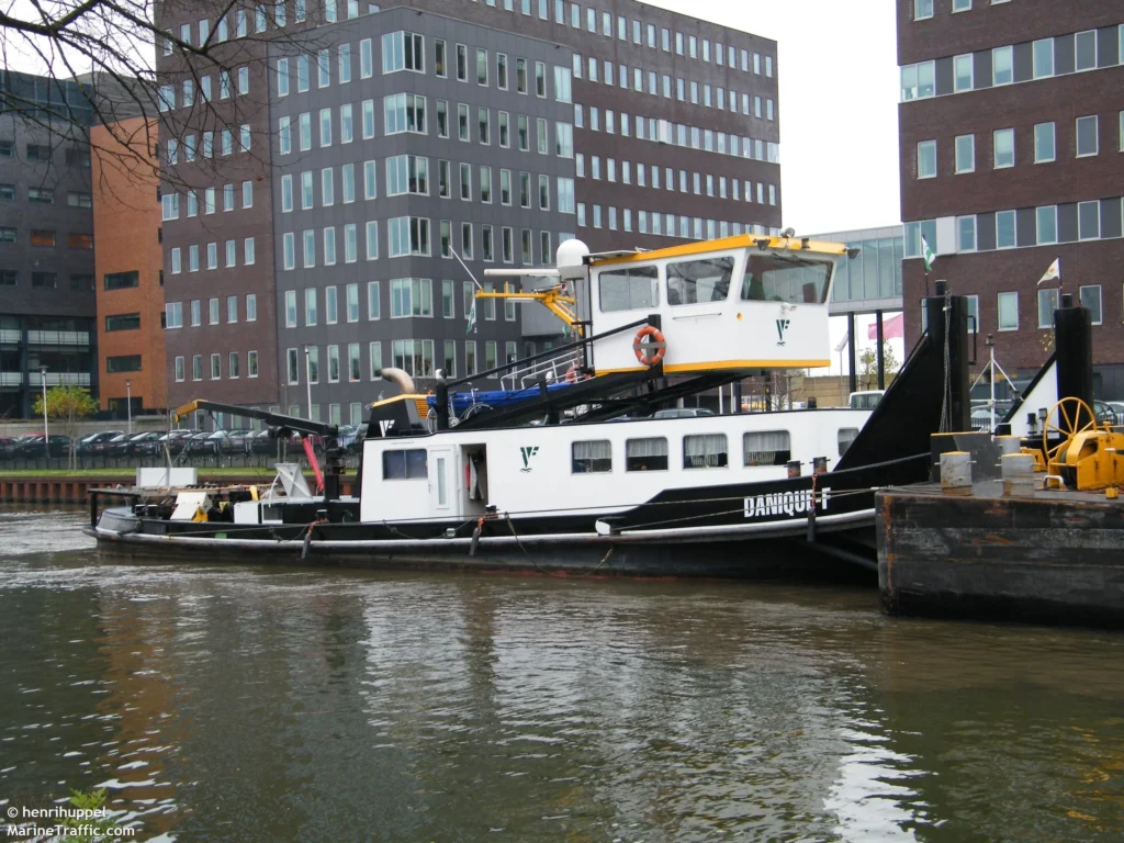 Danique-F working vessel